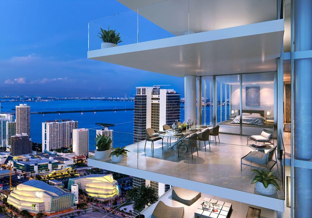 “Luxury High-Rise Condos in Las Vegas: Buy or Lease”